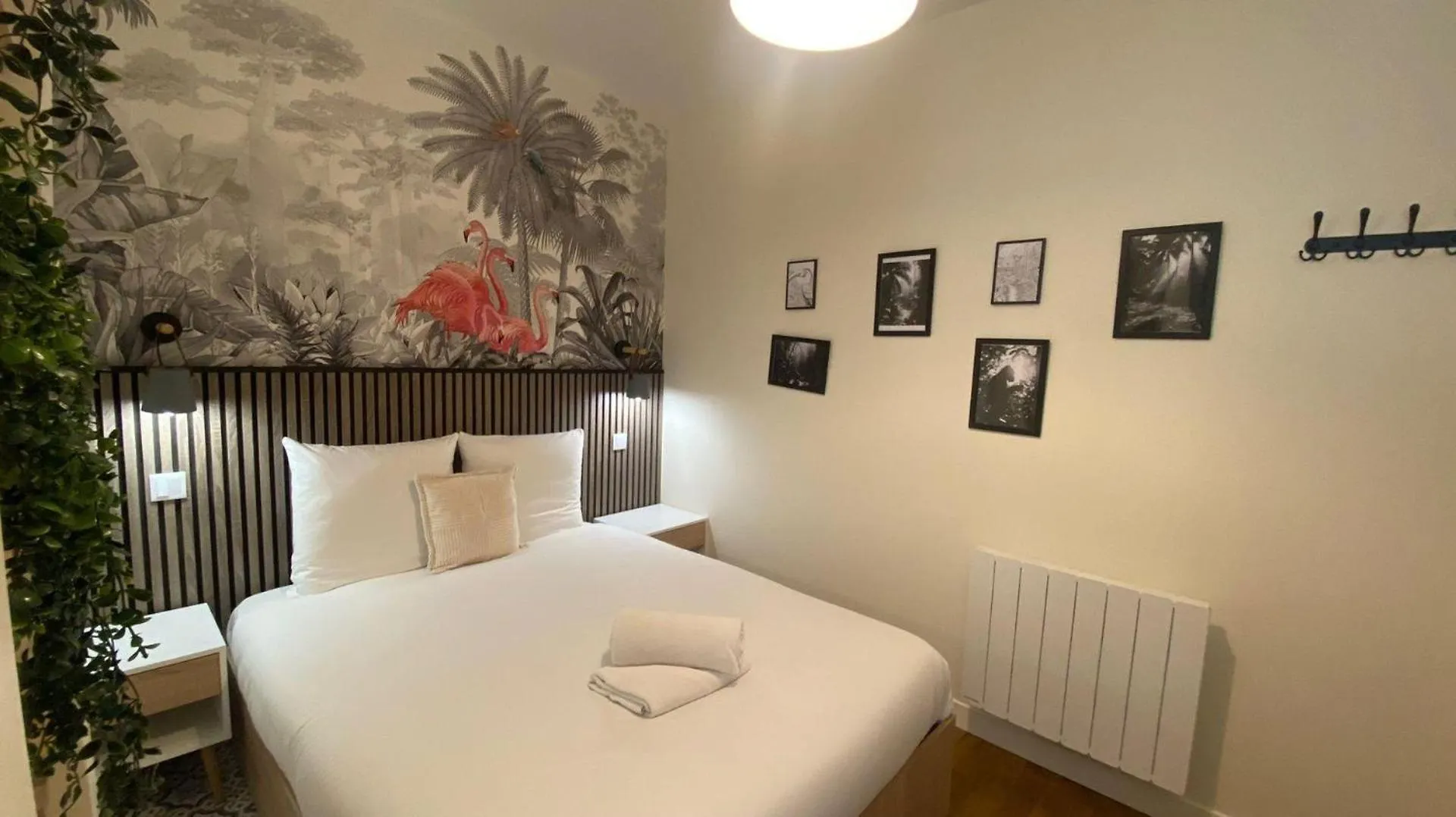 Nouveau - Emplacement Ideal Pour 6P Paris 0*,