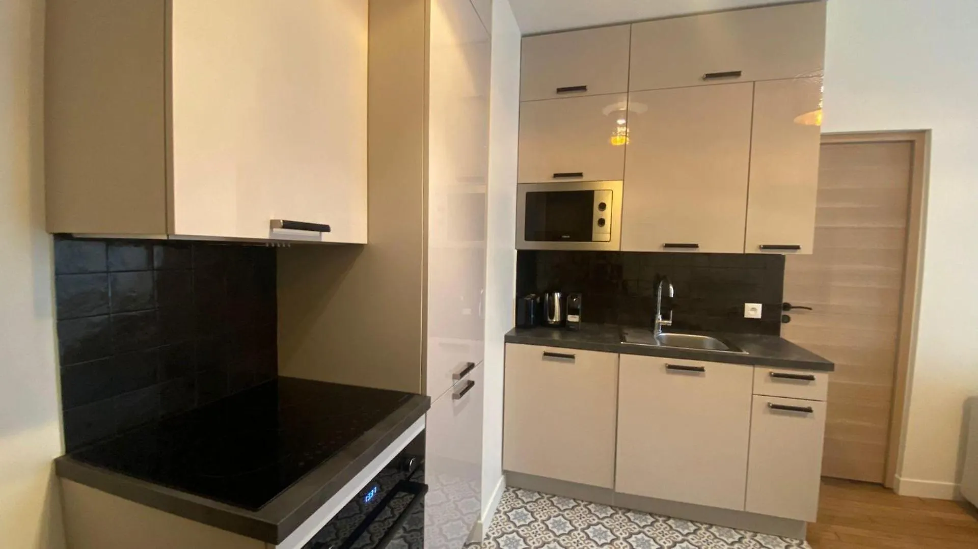 Nouveau - Emplacement Ideal Pour 6P Parigi